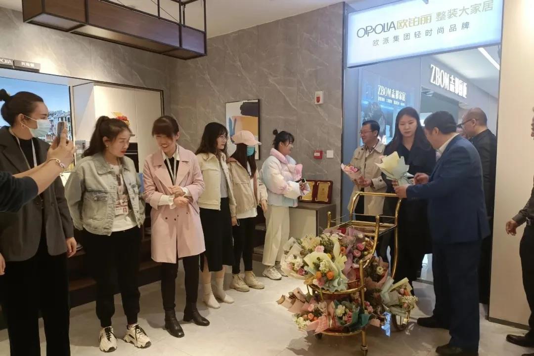 昌禾裝飾丨特別的愛給特別的你，對(duì)你的“愛”從未缺席~